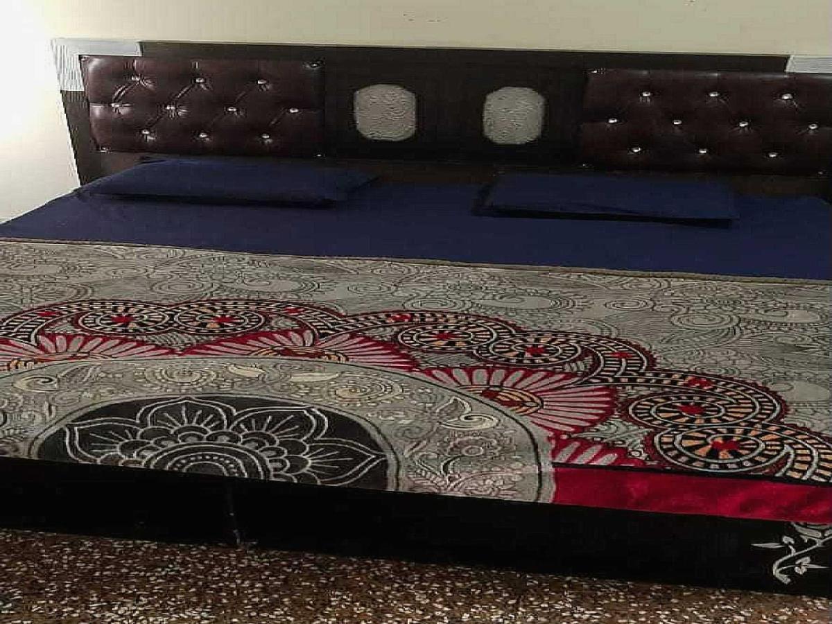 Hotel O G Hotel Happy Home Alīgarh Esterno foto