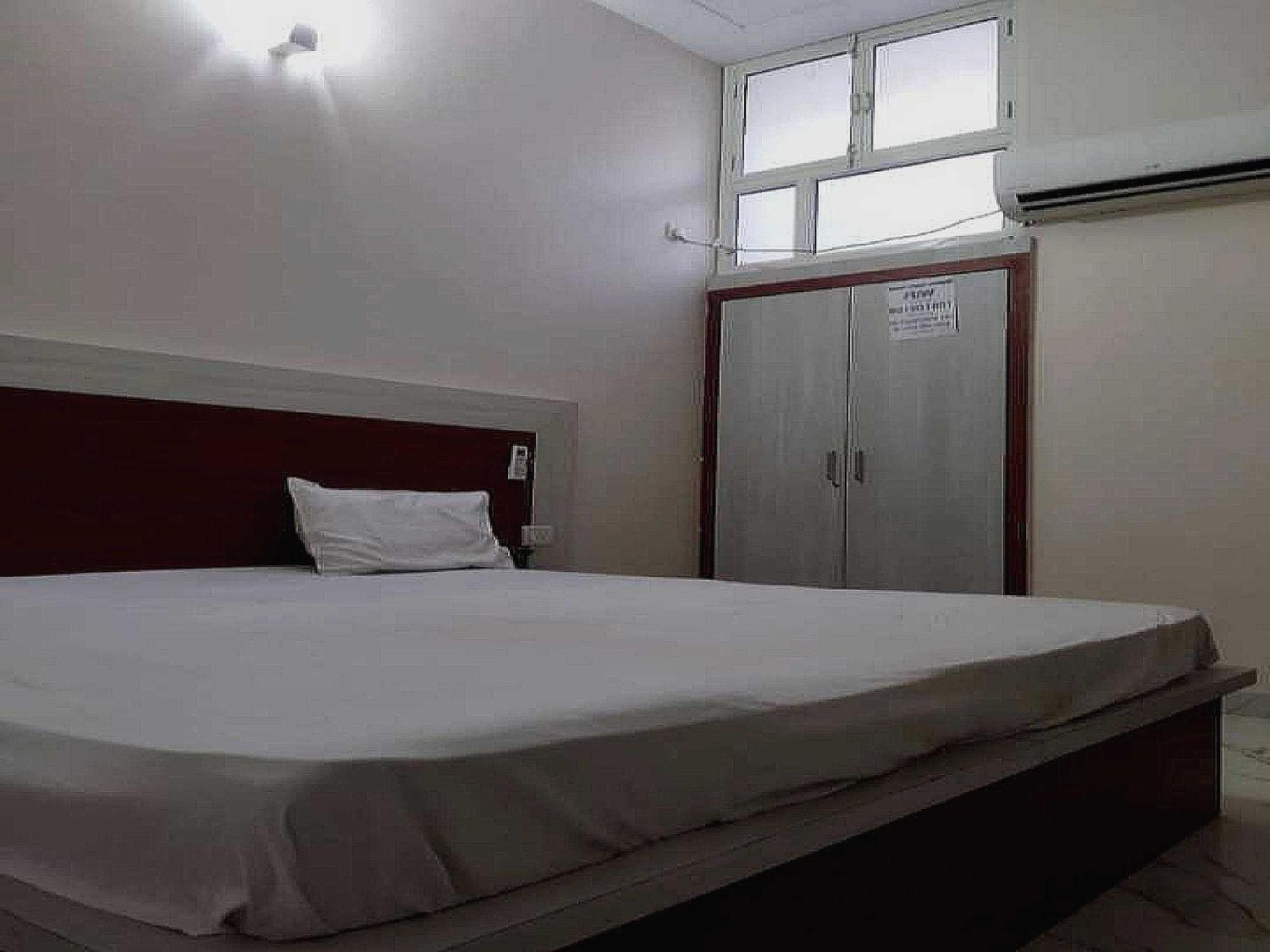 Hotel O G Hotel Happy Home Alīgarh Esterno foto